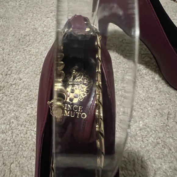 Vince Camuto brand new shoes. NWT - Picture 5 of 8